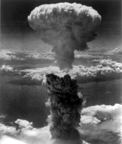 250px-Nagasakibomb.jpg